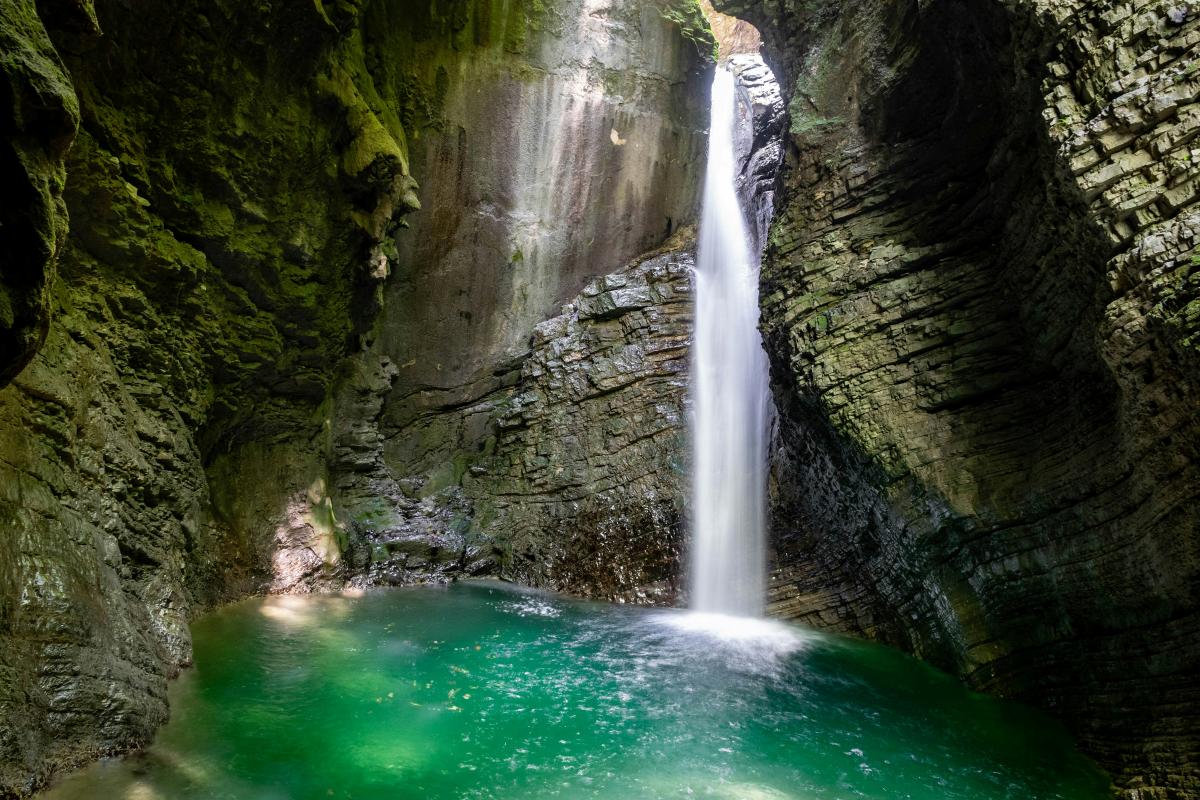 Slap Kozjak u dolini Soče u Sloveniji